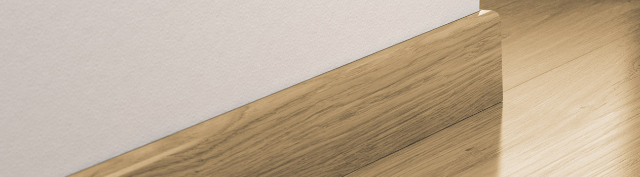 The Skirting Strip With Your Floor, How To Horizontally Install Pergo Laminate Flooring On Your Walls